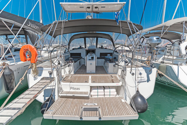 Sun Odyssey 490 - 5 + 1 cab. Pileas